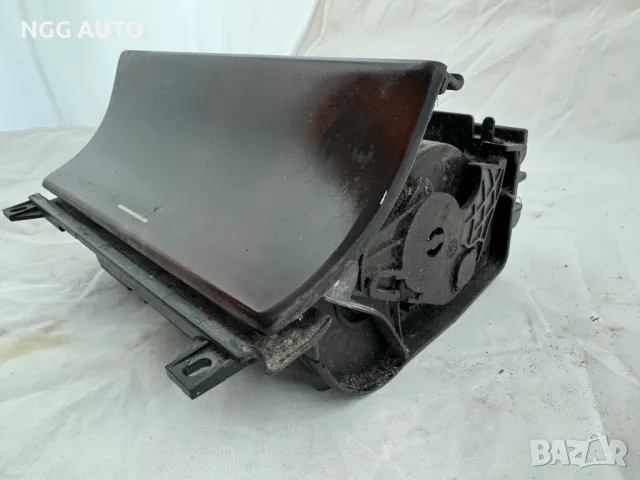 Пепелник за Mercedes Benz, E-Class, E class, E290, E 290, W210, снимка 2 - Части - 48746223