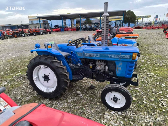 Японски трактор , снимка 6 - Селскостопанска техника - 53240515