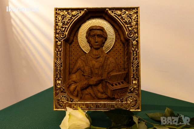 Релефна икона на Свети великомъченик Пантелеймон, снимка 6 - Икони - 53224721