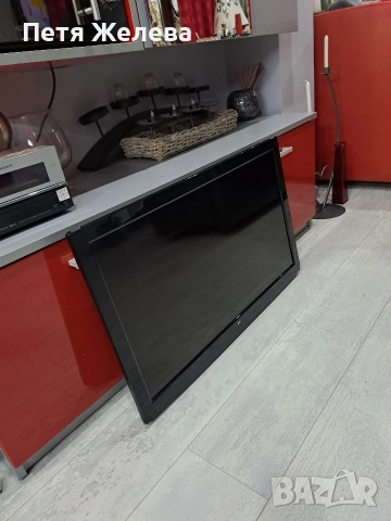 LED телевизор с 3 в 1 тунер /OLE 324 B-D4/, снимка 4 - Телевизори - 52637943