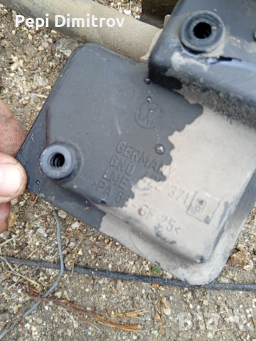 Казанче хидравлична течност Volkswagen Polo Hatchback II (10.1994 - 10.1999) Поло 6н1