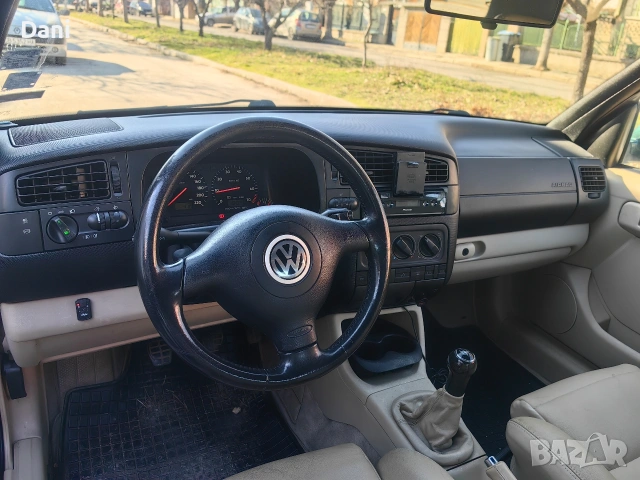 VW Golf 2.0i Cabrio , снимка 3 - Автомобили и джипове - 53908370