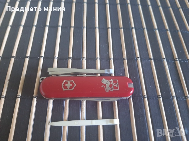 Колекционерско джобно Victorinox викторинокс зодиак, снимка 6 - Ножове - 52837838
