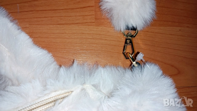 Пухкава и красива чанта, снимка 4 - Чанти - 53017906