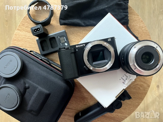 **ПРОДАВАМ ПЪЛЕН VLOG / CONTENT CREATOR КОМПЛЕКТ – SONY ZV-E10 + ОБЕКТИВ + ТРИПОД + АКСЕСОАРИ**, снимка 4 - Фотоапарати - 54089502
