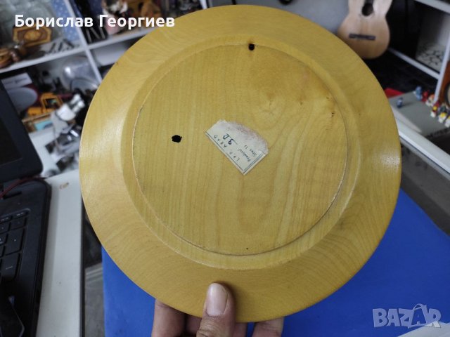 Дървена чиния ръчно рисувана, снимка 3 - Антикварни и старинни предмети - 38201569
