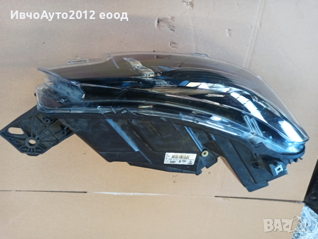 Фар десен оригинален 90146218 Peugeot partner Rifter 2019г Пежо Партнер рифтер, снимка 4 - Части - 44683106