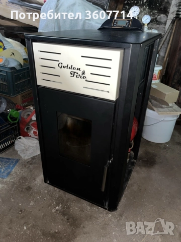 Продавам пелетна камина с водна риза Mareli Systems GFN12 – 12 kW, снимка 2 - Камини - 55713365