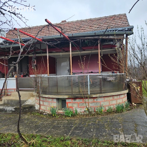 ВИЛЕН ИМОТ, Вачански лозя, м. Янкин връх, снимка 2 - Вили - 53935273