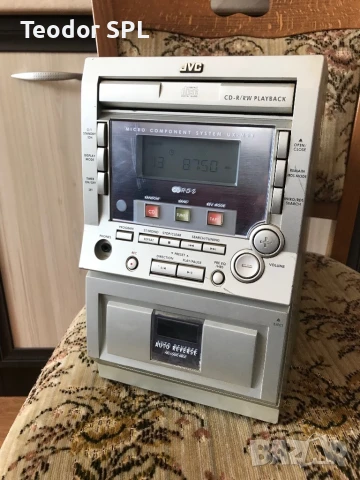 Малка аудио система Jvc , снимка 2 - Аудиосистеми - 51078622