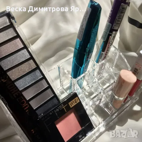 Компактен и стилен органайзер за козметика и аксесоари, снимка 2 - Други - 49731575