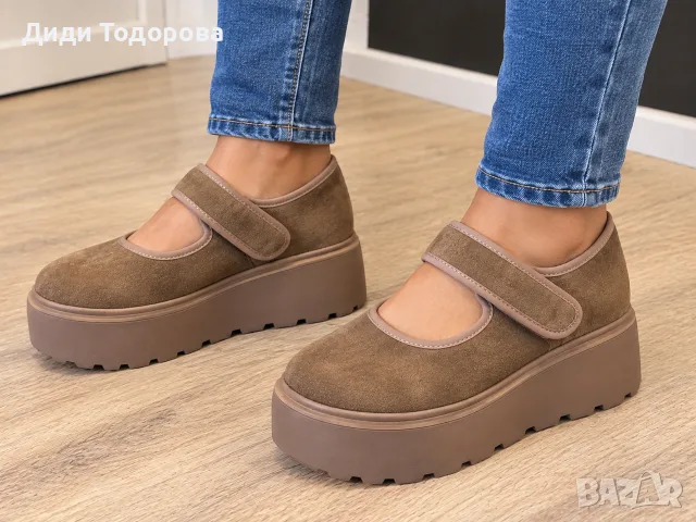 Дамски велурени обувки тип Мери Джейн на висока платформа