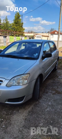 Продавам Тойота Корола