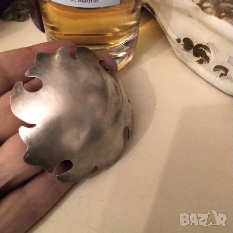 Стара масивна ръчно кована сребърна голяма висулка , снимка 3 - Колиета, медальони, синджири - 38830685