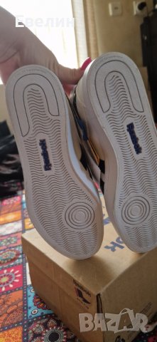 Кецове Reebok 38 номер, снимка 3 - Детски маратонки - 37856379