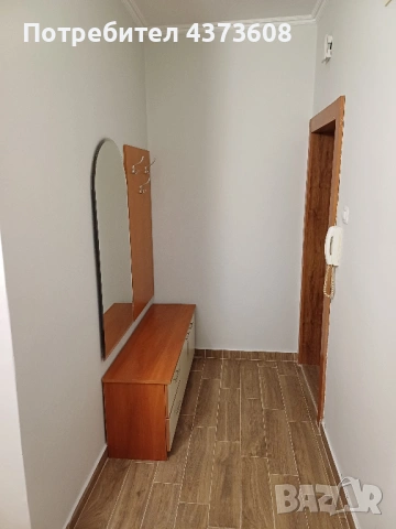 Собственик Продава Двустаен в Супер Центъра, ул. ”Александровска” N:115Б, снимка 2 - Апартаменти - 53921489