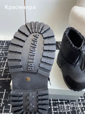 Balenciaga боти, снимка 6 - Дамски боти - 47405949