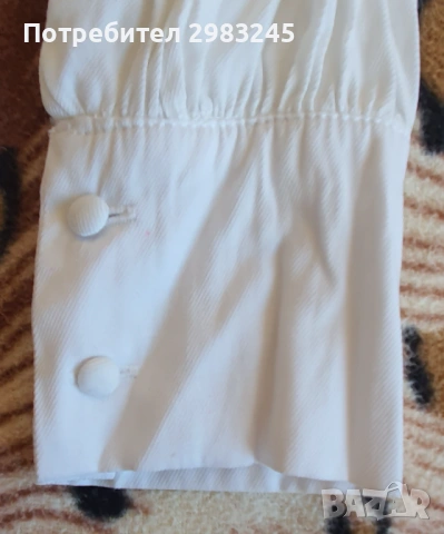 Дамска бяла риза с емблема кученце, снимка 4 - Ризи - 54270778