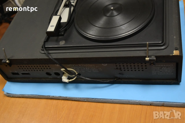 Грамофон Елица 3 - неизвестно състояние , снимка 5 - Грамофони - 53963981