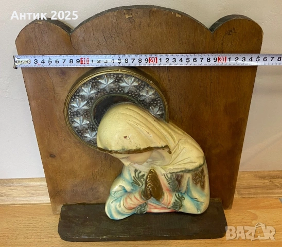 Винтидж стенна религиозна композиция „Мадона в молитва“, дърво, гипс, снимка 3 - Антикварни и старинни предмети - 53230803