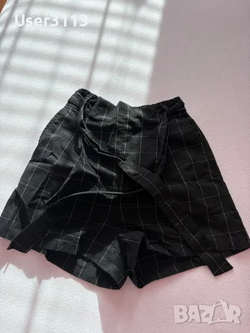 Къси дънки Bershka Cropp , снимка 3 - Къси панталони и бермуди - 55883585