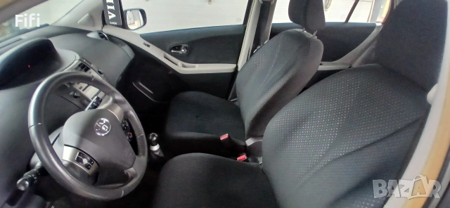 Toyota Yaris 1.0/facelift, снимка 10 - Автомобили и джипове - 53297184