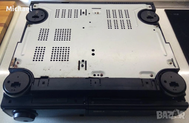 Panasonic NV-FS88 S-VHS видео дек с оригинално дистанционно продавам., снимка 11 - Декове - 53949072