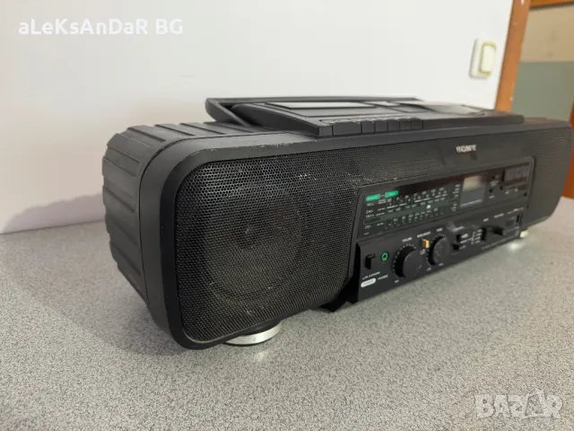 Радио касетофон Sony cfd-60l , снимка 4 - Радиокасетофони, транзистори - 48550095