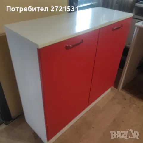 Скрин в червен цвят, снимка 3 - Скринове - 47290398