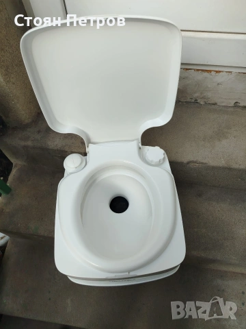 Тоалетна за къмпинг