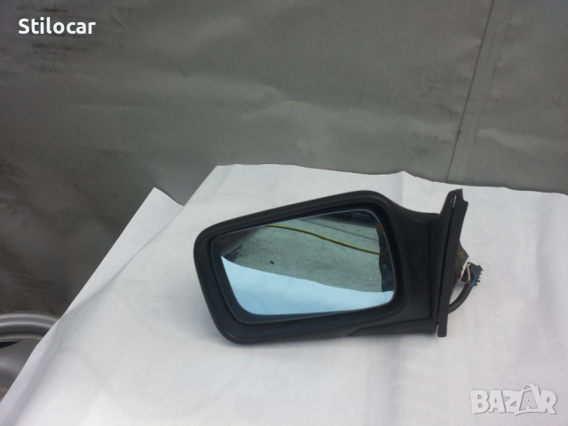 Огледало BMW E30 ел.ляво, снимка 1 - Части - 36475042