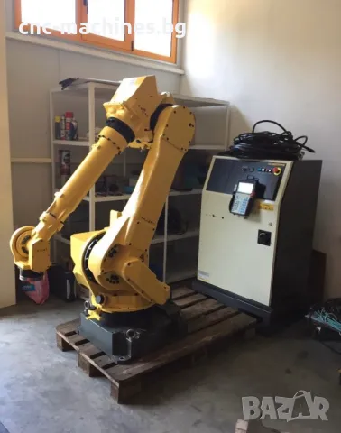 Индустриален робот FANUC, роботизирана ръка