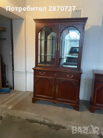 Салонен бюфет (витрина ) DREXEL HERITAGE