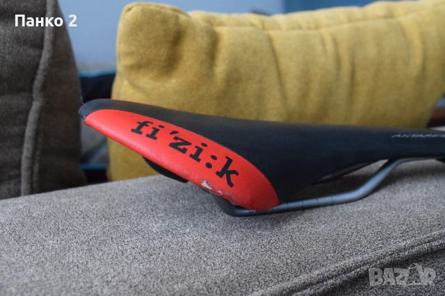Седалка Fizik Antares Червена, снимка 5 - Аксесоари за велосипеди - 52546870