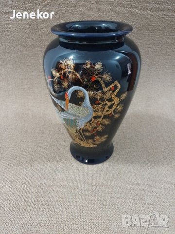 Порцеланова ваза. , снимка 1 - Антикварни и старинни предмети - 40719080