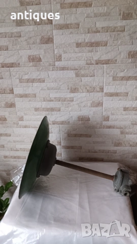 Стара емайлирана индустриална лампа - завод Светлина, снимка 5 - Антикварни и старинни предмети - 53017427