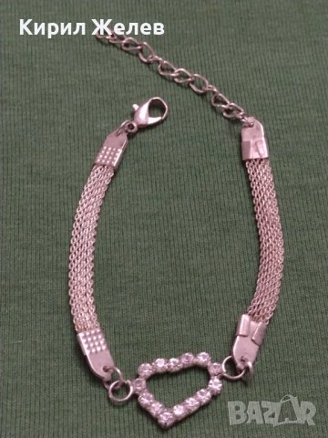 Фешън модел дамска гривна с ❤️ и кристали Сваровски 37421