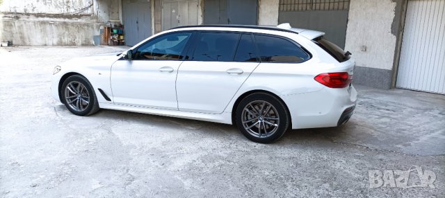 BMW 520d xDrive Комби, М пакет, подарък - джанти 17'' със зимни гуми, снимка 4 - Автомобили и джипове - 36623469