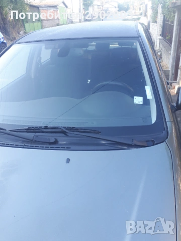 Toyota Corolla 1.6 Facelift, снимка 4 - Автомобили и джипове - 54134431