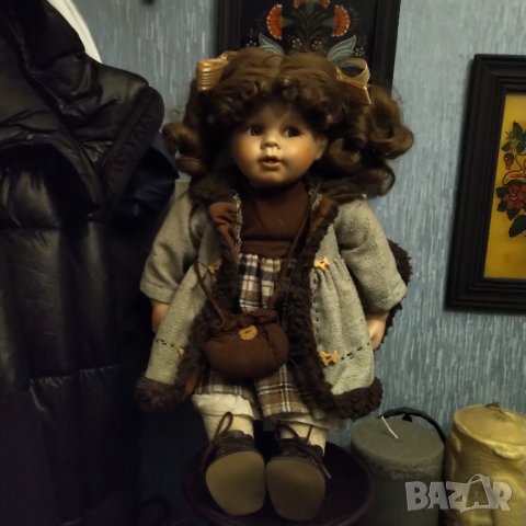 Порцеланова кукла ръчна изработка 70 год