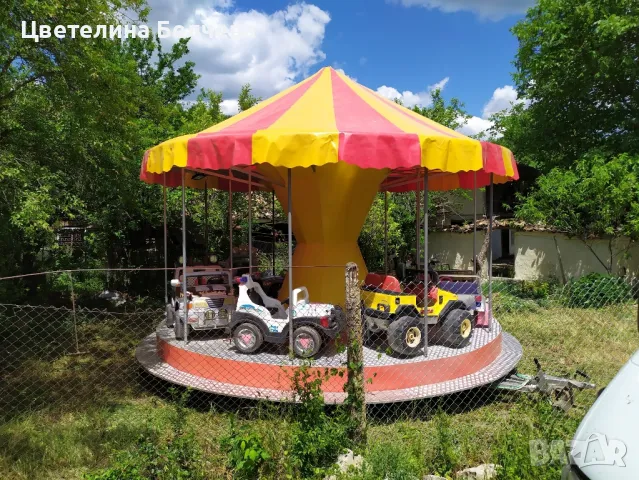 детска въртележка карусел атракцион забава 