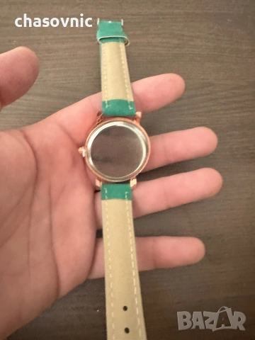 Нов дамски часовник зелен, снимка 3 - Дамски - 54318304