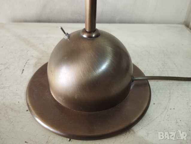 Писалищна настолна лампа, снимка 2 - Настолни лампи - 44717485