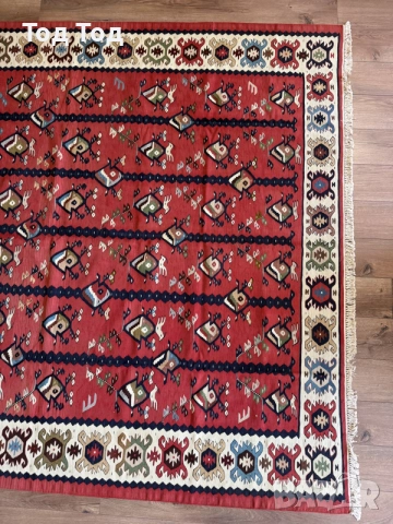 Чипровски килим Пилетата, снимка 8 - Килими - 55711518