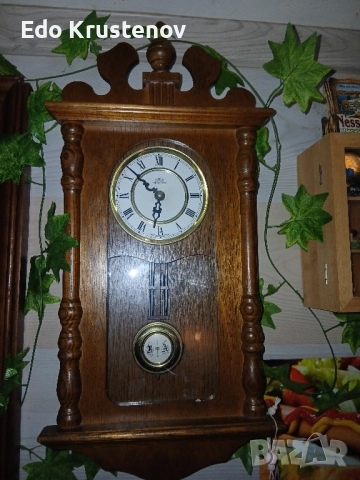 Декоративен класически стенен часовник с махало