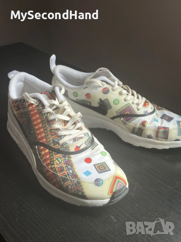 Nike оригинални дамски маратонки 40 номер, снимка 2 - Маратонки - 56215669