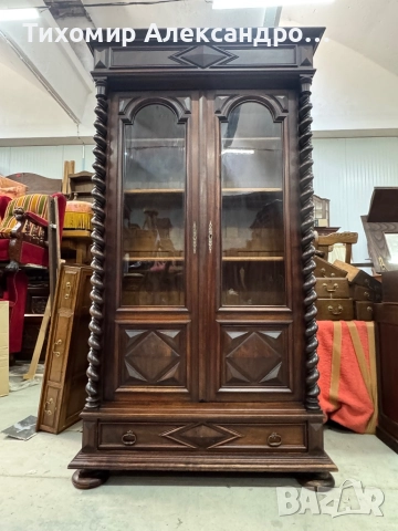 Уникална витрина от дъбов масив, снимка 3 - Секции и витрини - 52833851