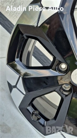 Rim R18 Dacia Duster Bigster ET32 code 403001134R , снимка 2 - Аксесоари и консумативи - 53240832