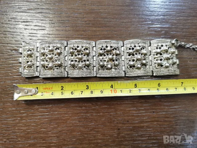 възрожденска масивна сребърна гривна, снимка 3 - Антикварни и старинни предмети - 49242417