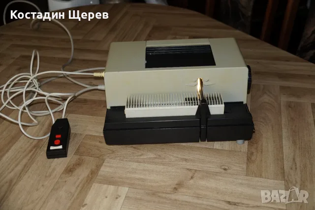 Диапроктор-прожекцинен апарат Аспектомат"Pentacon AV100 auto", снимка 4 - Фотоапарати - 56083351